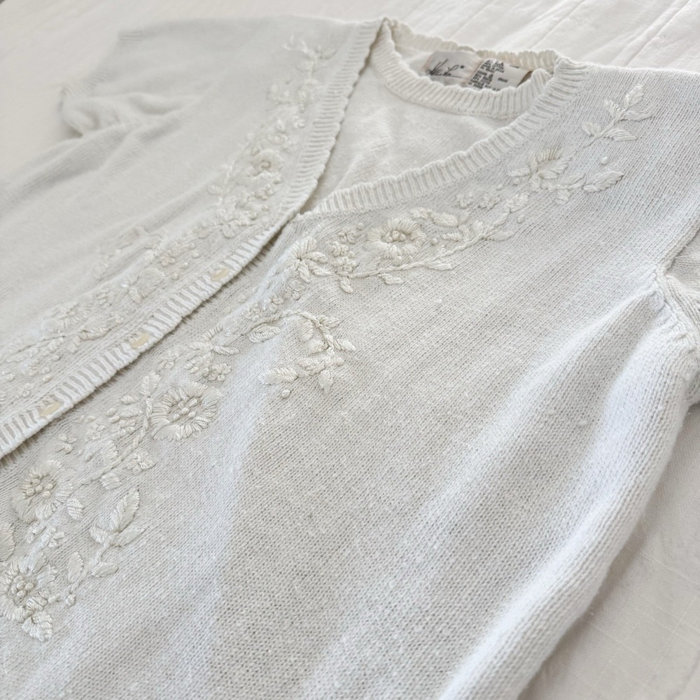 Vintage Kathie Lee Sweater Short Sleeve Cream Cottage Core Floral Embroidery